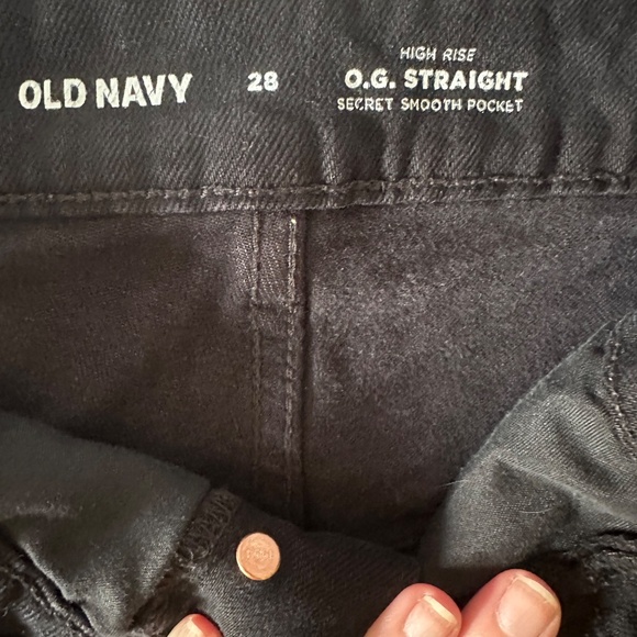 Old Navy High Rise OG Straight Cut Off Shorts - Picture 2 of 6